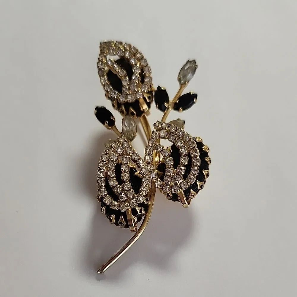 Gold and BlackāFloral Brooch